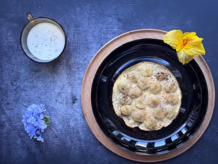 slatki omlet s cimetom i bananom