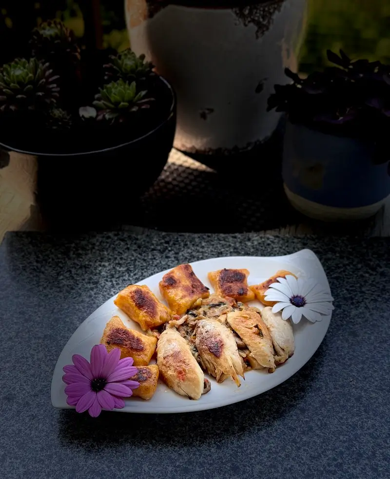 piletina u umaku od povrca domaci njoki od batata