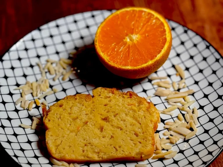 zdravi brzi i sočni kolač od naranče - kuglof od naranče