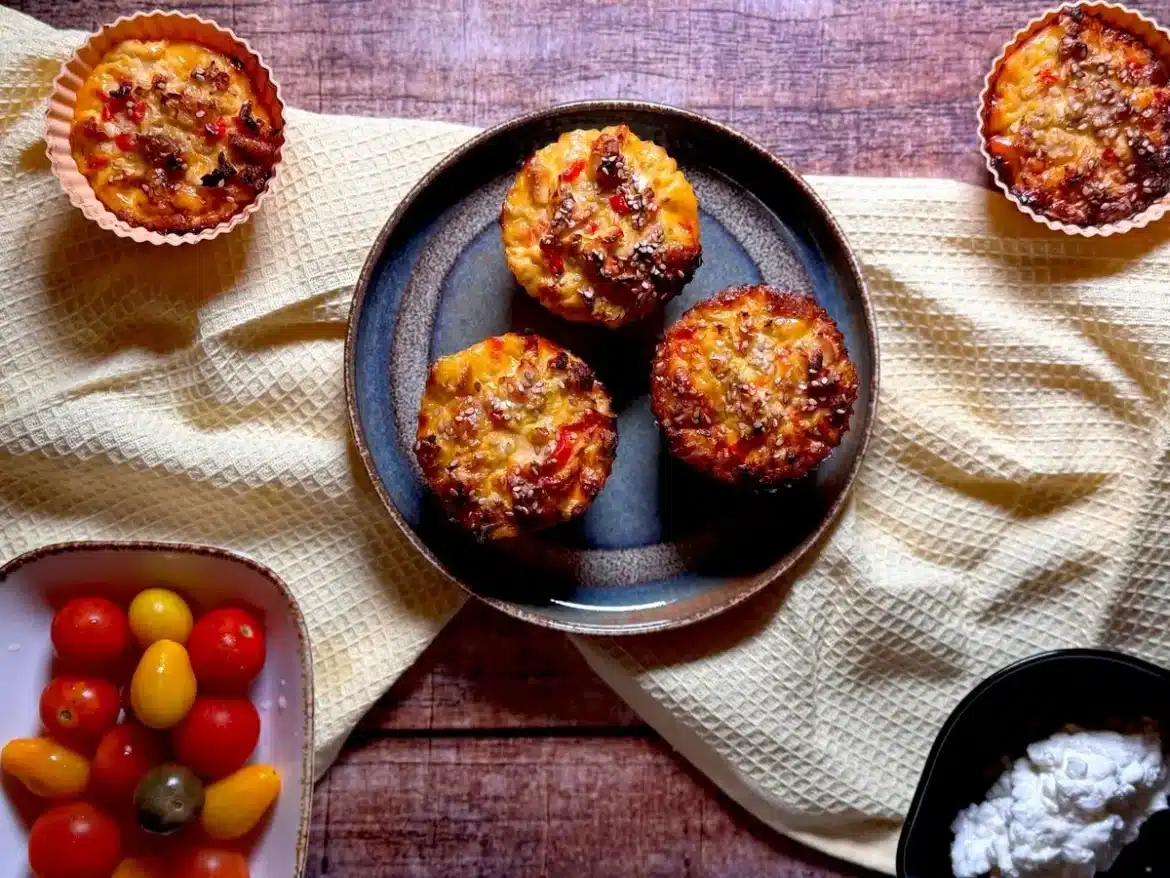 Slani muffini od jaja i tikvica s piletinom – recept slani sočni muffini od jaja tikvica piletine